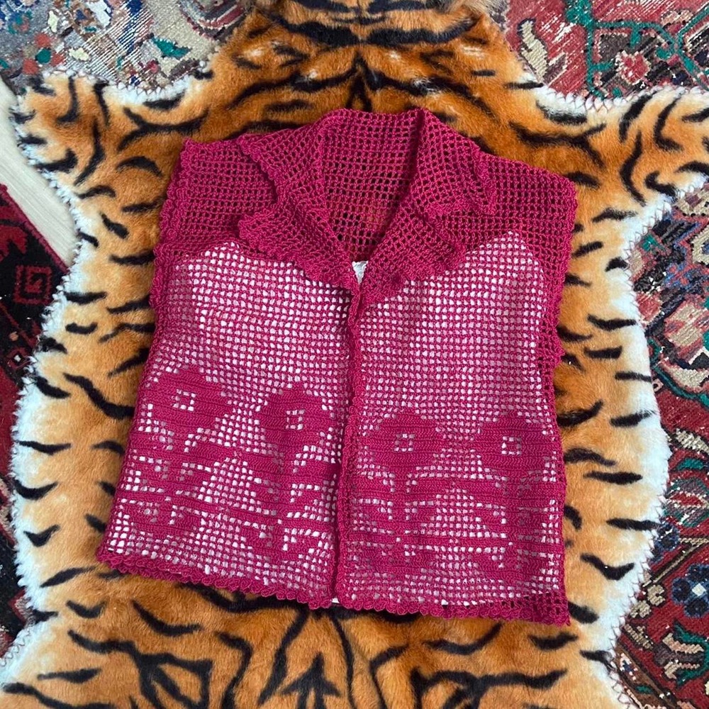 Vintage 90s knit crochet Vest Cropped Blouse